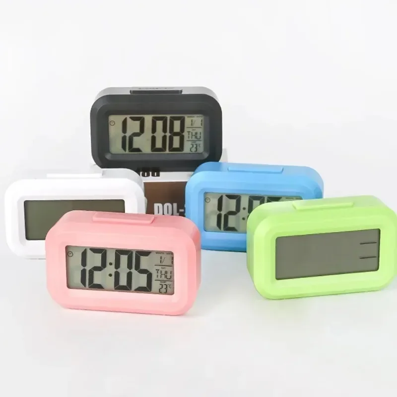 Modern Electronics Gadgets - Reloj Despertador Digital LED con Retroiluminación,